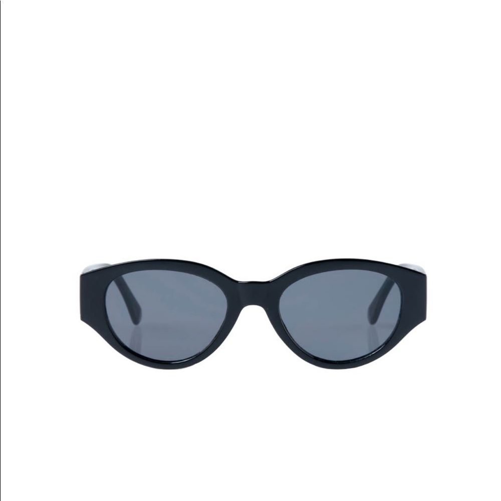 Reality “Strict Machine”sunglasses